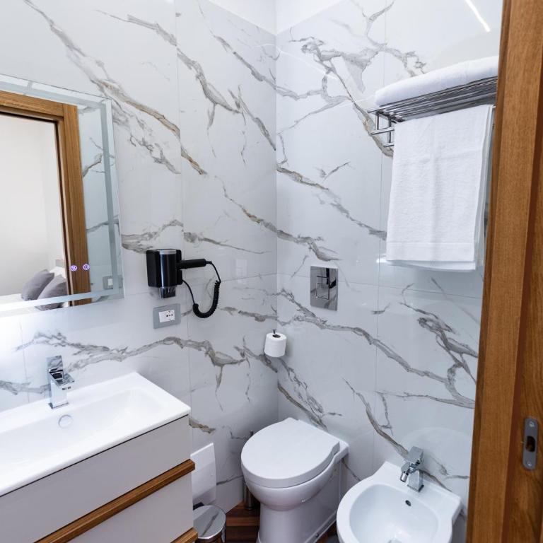 Silla rooms - Double Room with Balcony - 6