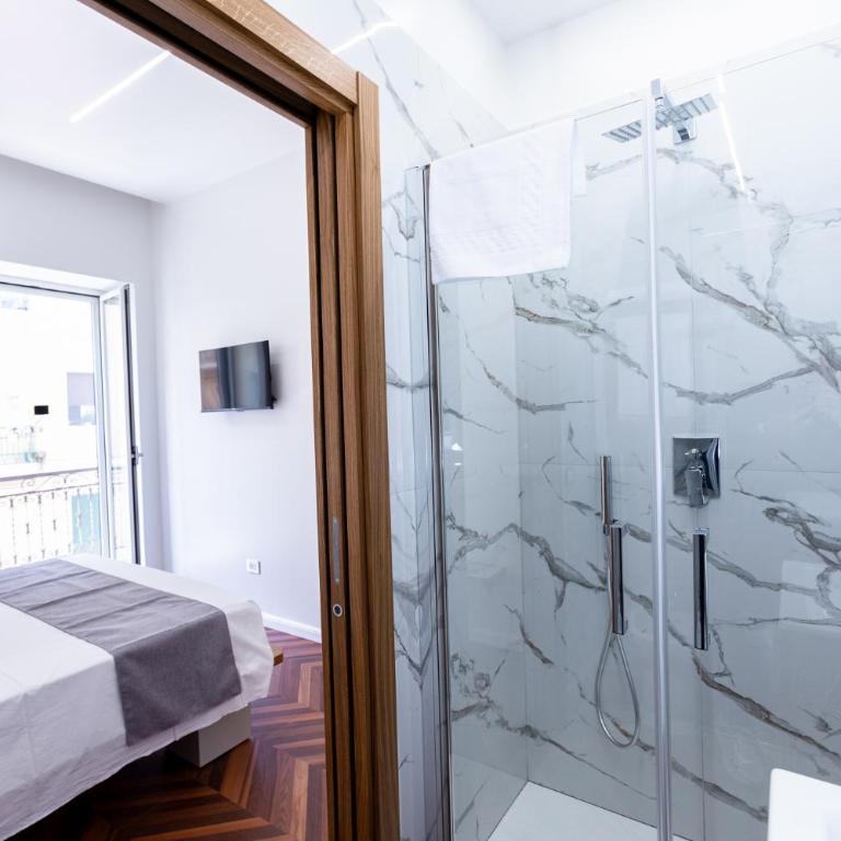 Silla rooms - Double Room with Balcony - 4