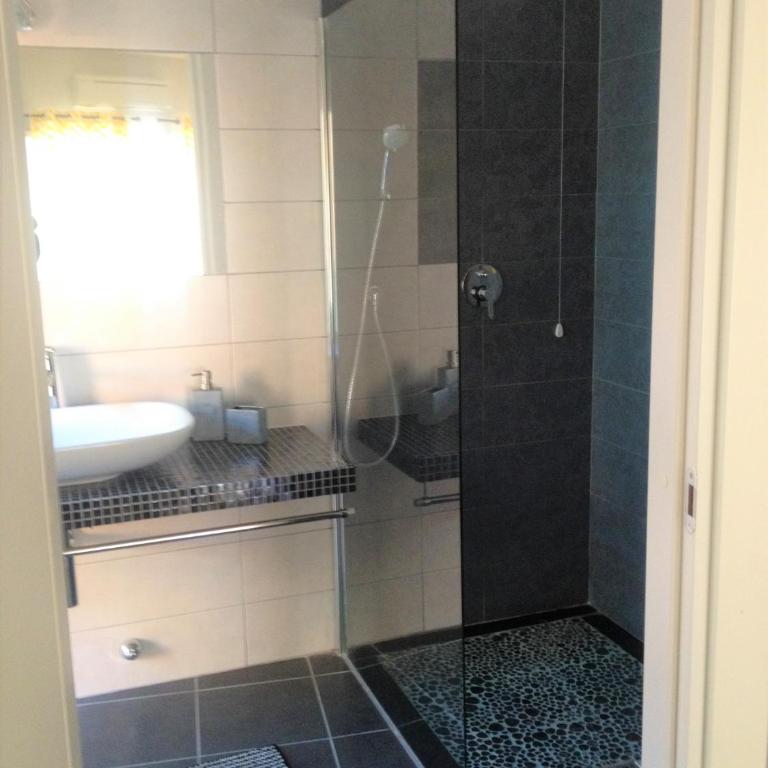 Bed and Breakfast New Morning Holiday - Camera Matrimoniale Deluxe con Balcone - 11