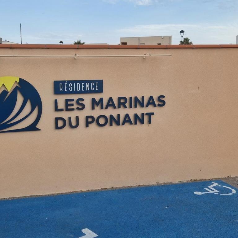 Sapcieux T2 avec parking privatif proche du port et les pieds dans l'eau - Apartment mit 1 Schlafzimmer - 2