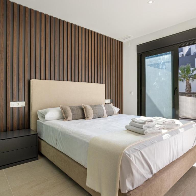 Nature Views Luxury Villa - 3BR & Pool - One-Bedroom Apartment - 2