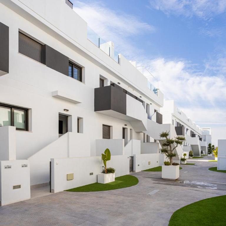 Nature Views Luxury Villa - 3BR & Pool - One-Bedroom Apartment - 3