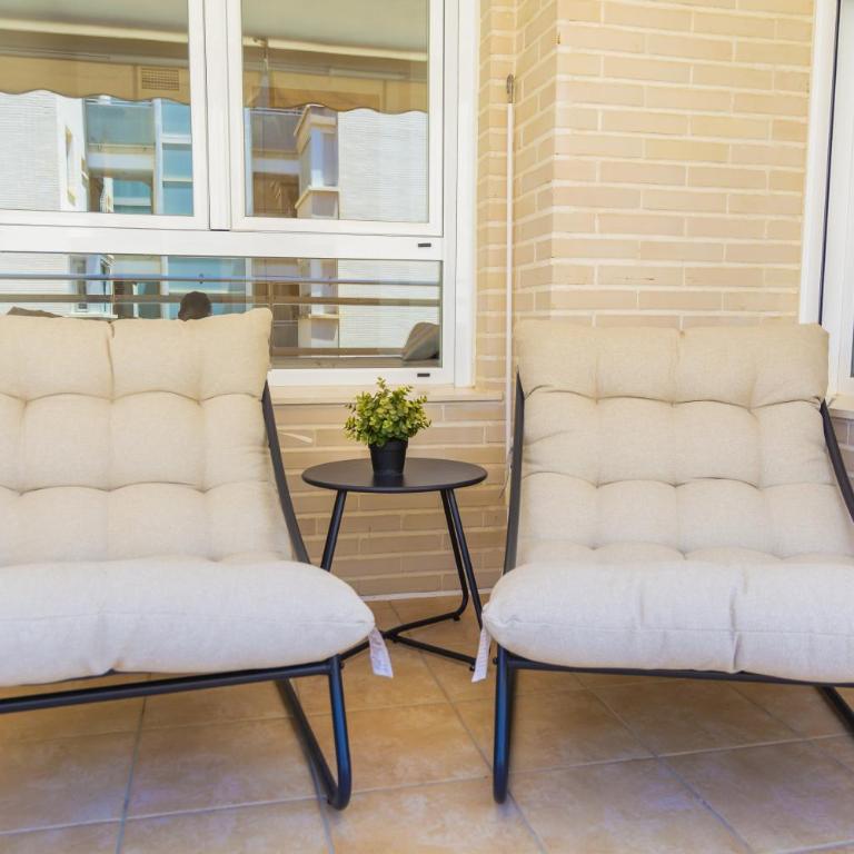 2 BD Apartment Pool Padel Beach - Apartamento - 17