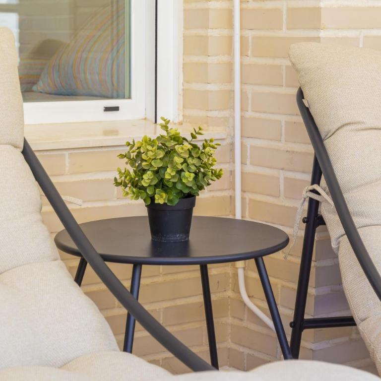 2 BD Apartment Pool Padel Beach - Apartamento - 18