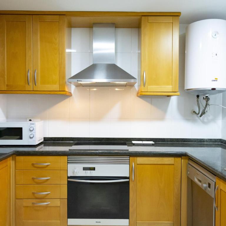 2 BD Apartment Pool Padel Beach - Apartamento - 19