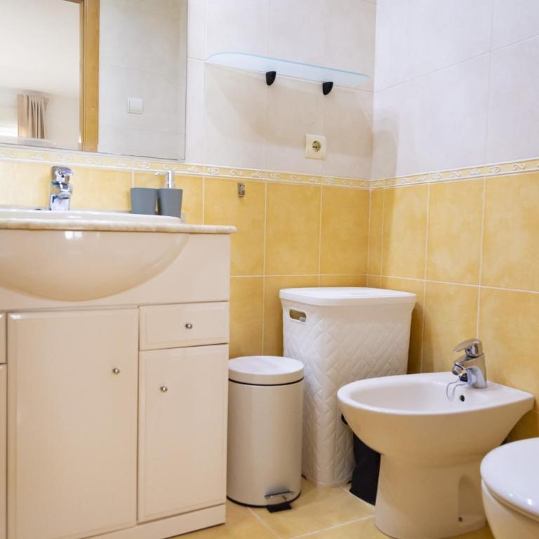 2 BD Apartment Pool Padel Beach - Apartamento - 22