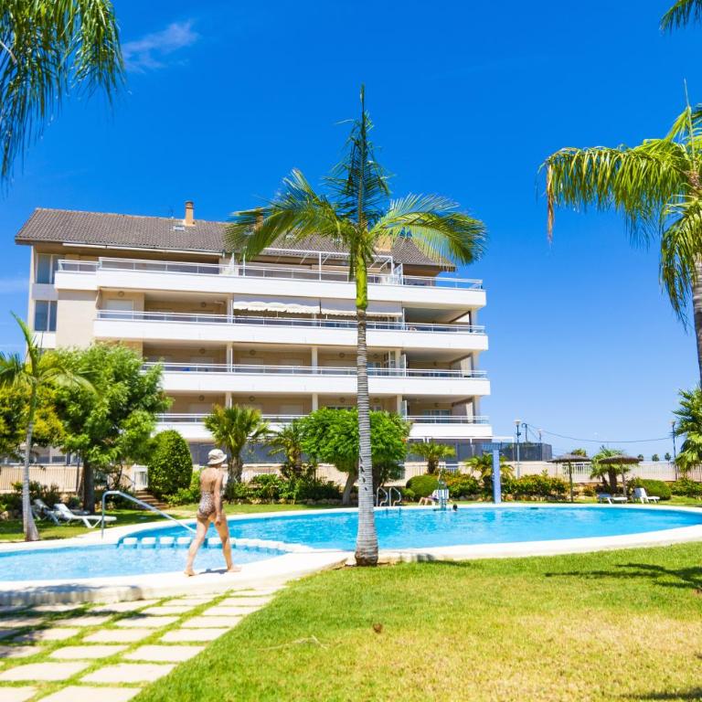 2 BD Apartment Pool Padel Beach - Apartamento - 1