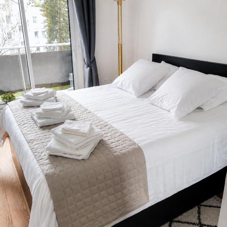 Paris-Daumesnil - Grand 2 pièces de charme sur jardin - 61m2, pour 4p - Large 4 star charming 1 BR apt for 4 with AC - Classement Officiel 4 étoiles - Appartement - Vue sur Jardin - 7