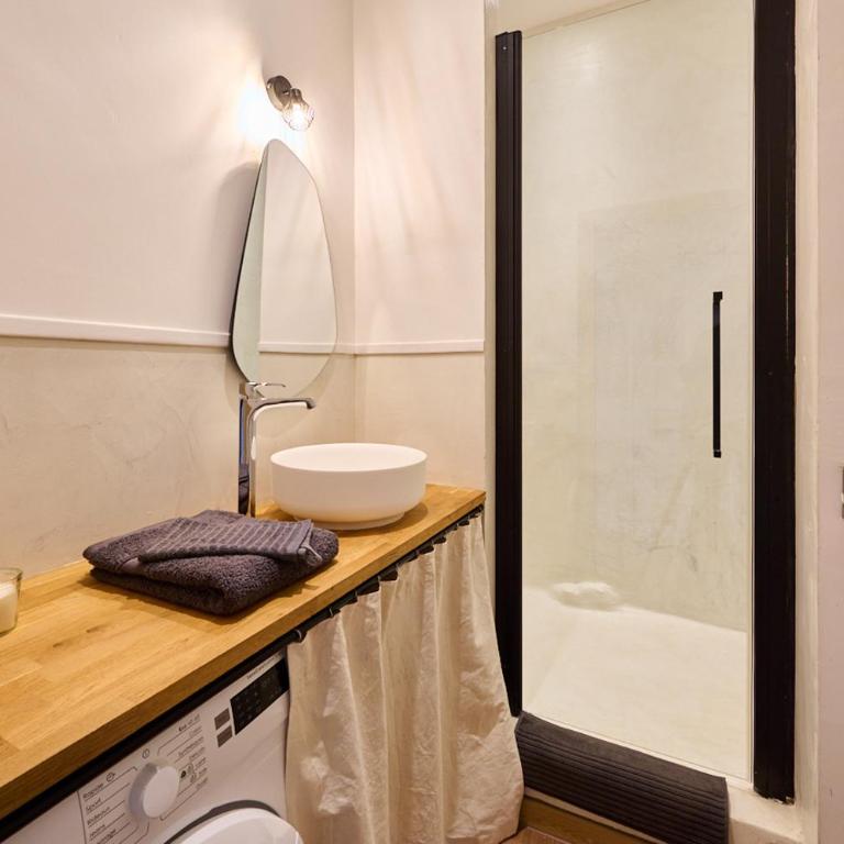 L'Auguste - One-Bedroom Apartment - 9