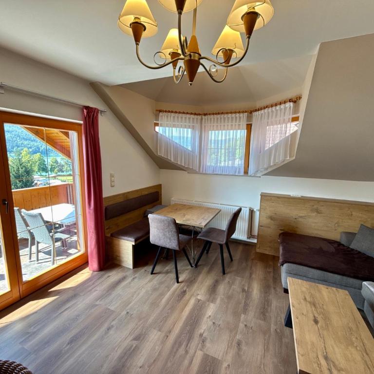 Landhaus Scherling - Classic Apartment mit 1 Schlafzimmer und Balkon - 2