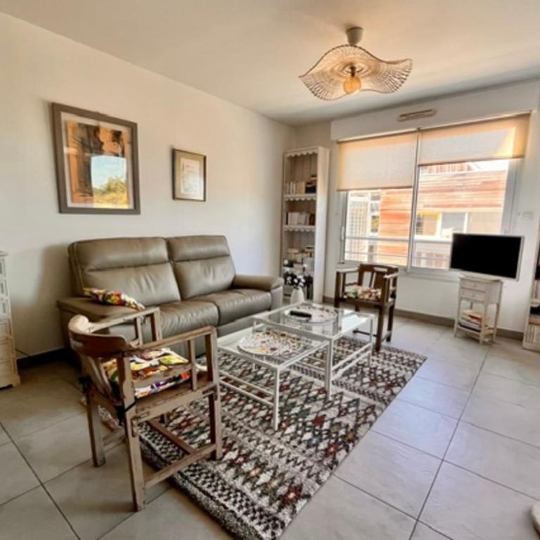 Appartement avec loggia vue chenal parking - Appartement - 1