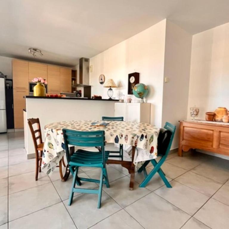Appartement avec loggia vue chenal parking - Appartement - 6