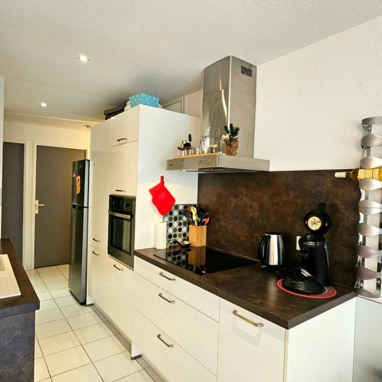 Beachfront Apartment for 6 Free WiFi, Air Conditioning, Garage, Swimming Pool - Appartement 2 Chambres - 22
