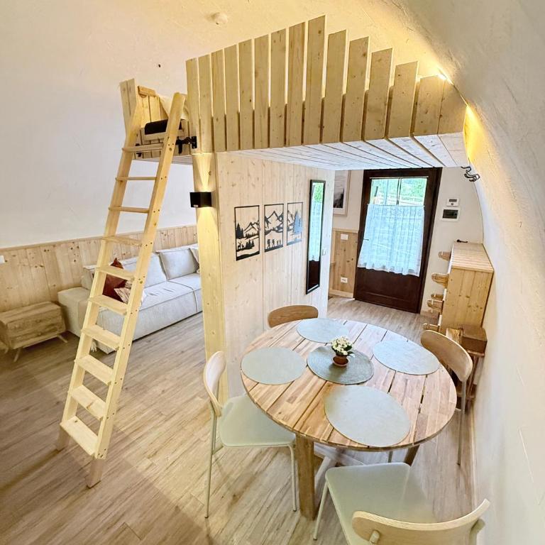 Casa Sasso Rosso - Modern Luxury Meets Italian Heritage - Two-Bedroom Apartment - 2