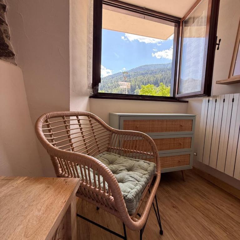 Casa Sasso Rosso - Modern Luxury Meets Italian Heritage - Two-Bedroom Apartment - 14
