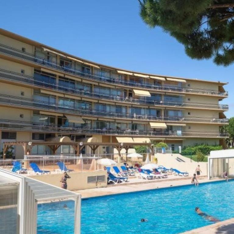 06U - Beau studio en résidence - piscine et tennis - Appartement 1 Chambre - 4