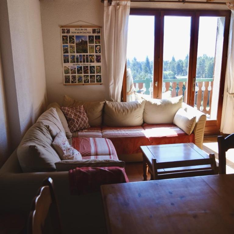 T3 avec balcon à côté des sentiers et pistes - Appartement - 2