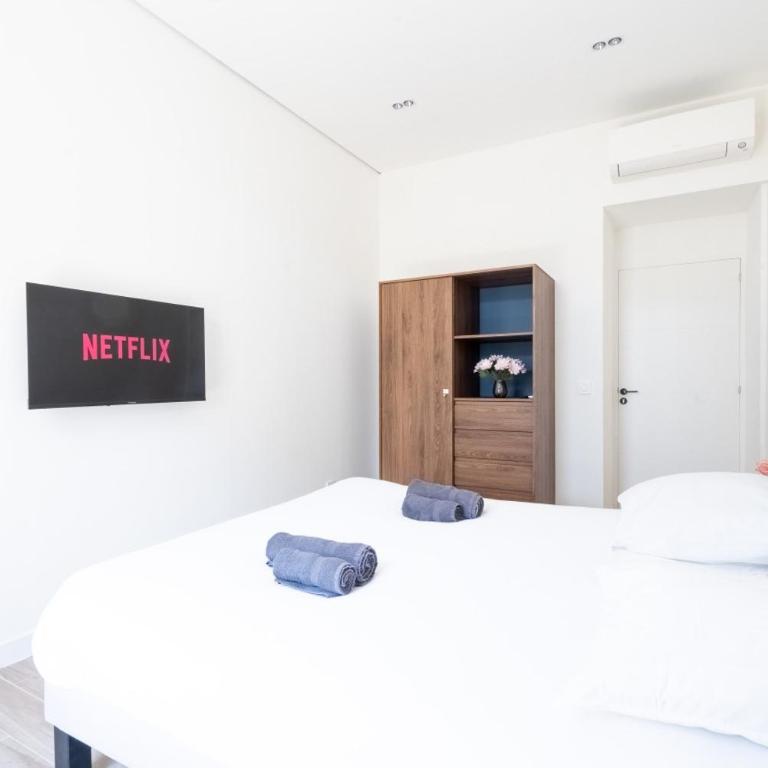 Maison Rouget - Chambre 2 - Le Citronnier - Chambre Double Standard avec Salle de Bains Commune - 1