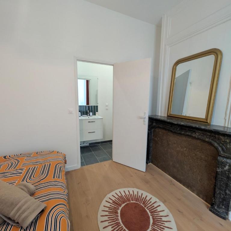 Chic 3-bedroom apartment-Patio-Garden-Downtown - Appartement 3 Chambres - 2