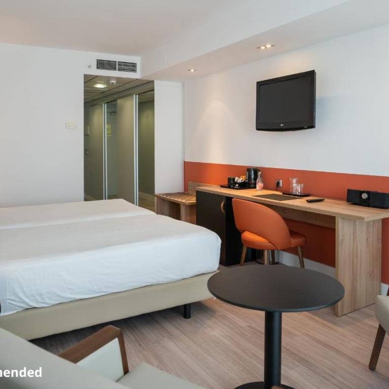 Medplaya Hotel Flamingo Oasis - Habitación Doble Deluxe - 5