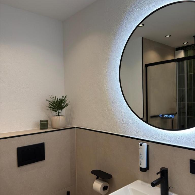 Boutique-Apartment mit Bergblick direkt im Zentrum - Studio - 9