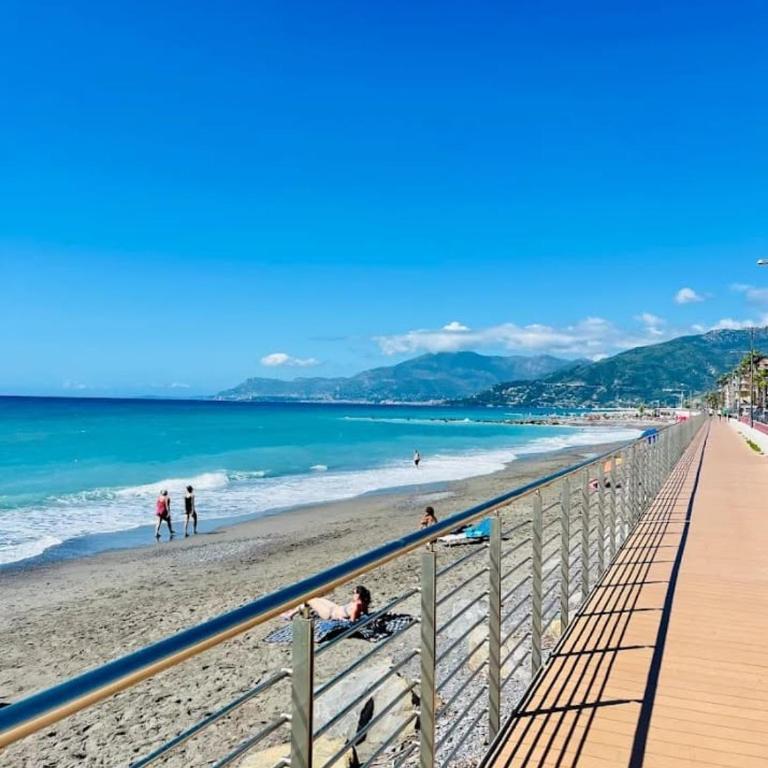 PICCOLA OASI Ventimiglia - Appartamento con 1 Camera da Letto - 16