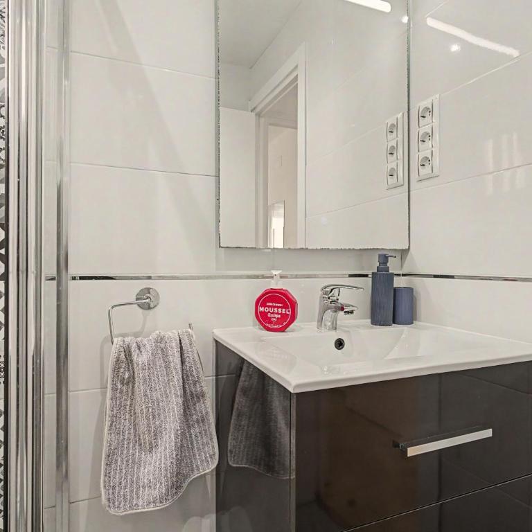Apto Anabel Nerja - Two-Bedroom Superior Apartment - 16