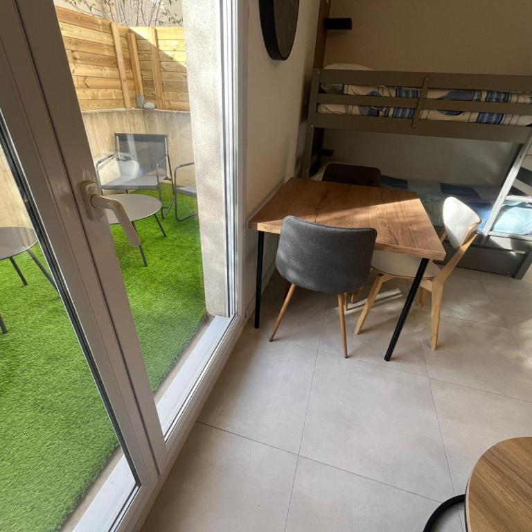 Le Cocon d'Argent, Terrace and Pool - Apartment mit 1 Schlafzimmer und Terrasse - 25