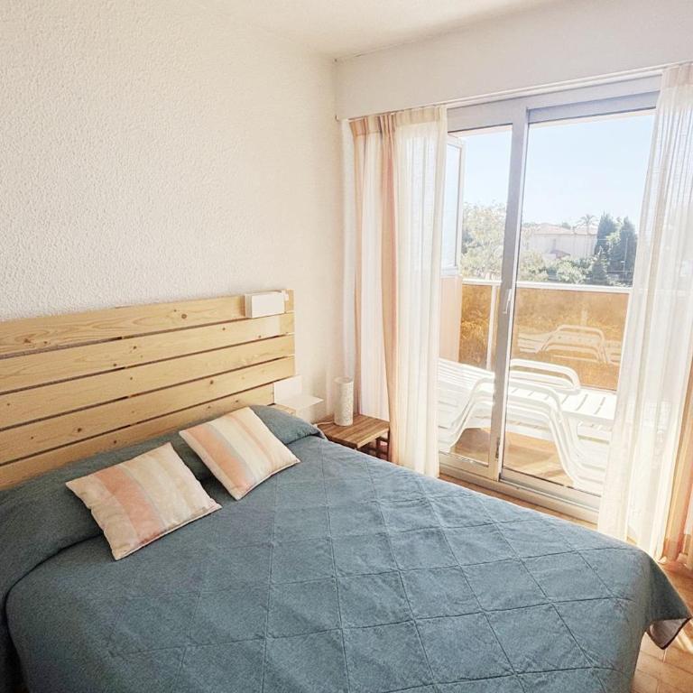 Appartement 6 personnes avec Wi-Fi, vue mer magnifique - FR-1-827-35 - Apartment - 2