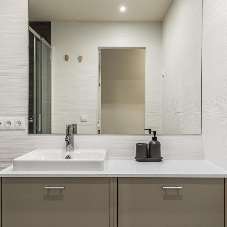 Waou Madrid Centro VI - Alquiler Corta Duración - Apartment mit 2 Schlafzimmern - 25