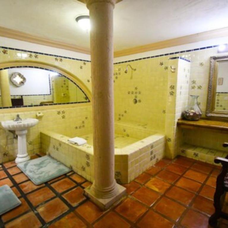 Collection O Casa Bella Hotel Boutique, Cabo San Lucas - Standard Triple With View - 6