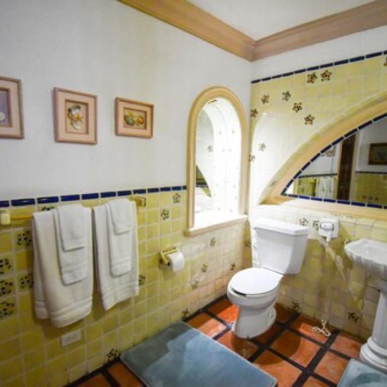 Collection O Casa Bella Hotel Boutique, Cabo San Lucas - Standard Triple With View - 4