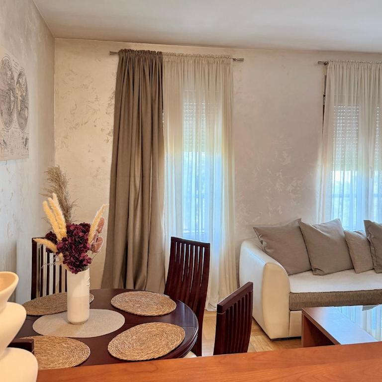 Cozy Modern Apartment Podgorica - Apartman sa 1 Spavaćom Sobom - 3
