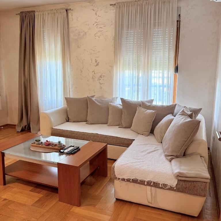 Cozy Modern Apartment Podgorica - Apartman sa 1 Spavaćom Sobom - 7