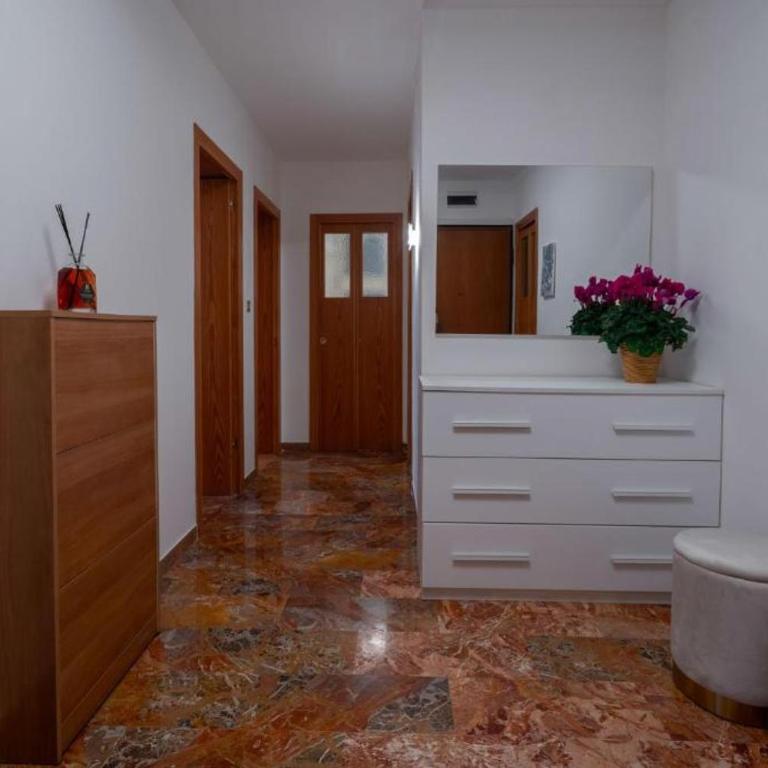 Charming Dorsoduro Venice Stay Near Art Museums and Canals - Apartment mit 3 Schlafzimmern - 16
