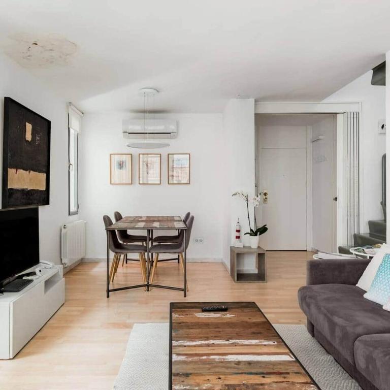 City Center Apartment With Shaded Terrace - Apartment mit Terrasse - 7