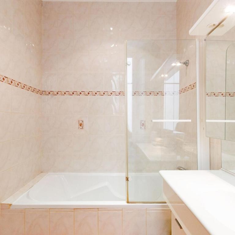 Villa Louis Marie Charme-2 Chambres-2 SDB-Parking - Appartement 2 Chambres - 28