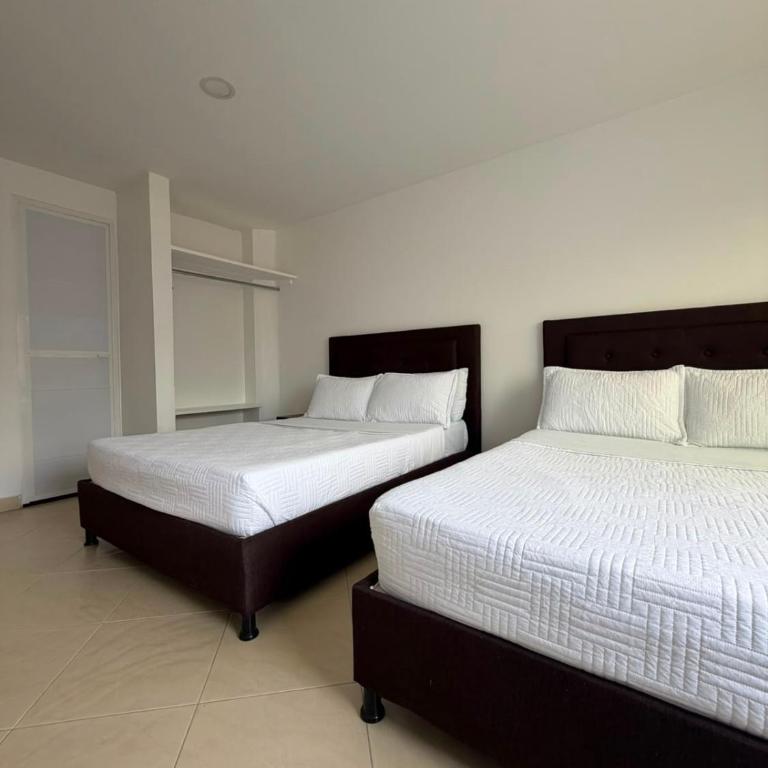 Hotel Royal Plaza - Habitación Doble - 2 camas - 3