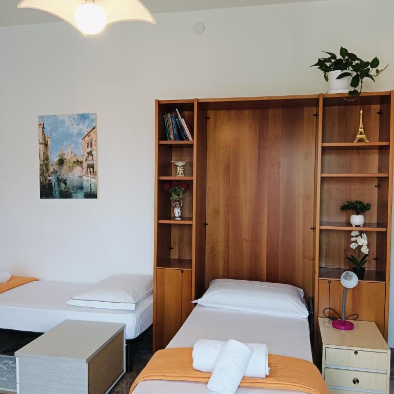 Aaron Guest House - Superior Apartment mit Balkon - 34