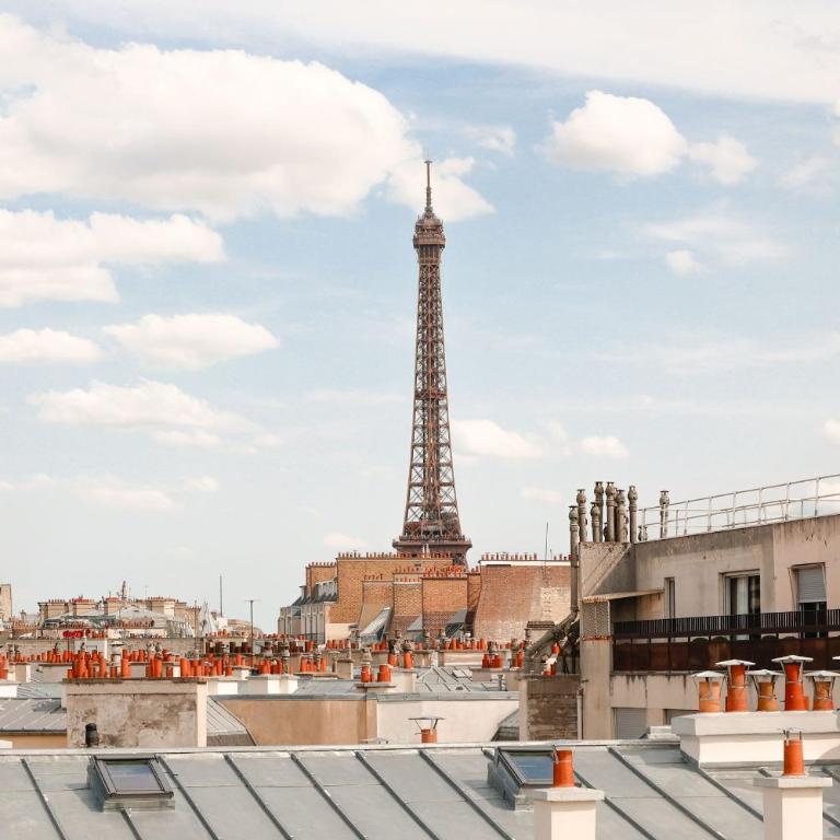 Luxe sous les toits vue Tour Eiffel - 1BDR-4P - Appartement - 1