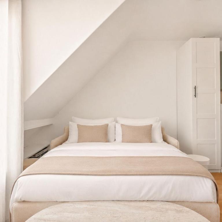 Luxe sous les toits vue Tour Eiffel - 1BDR-4P - Appartement - 7