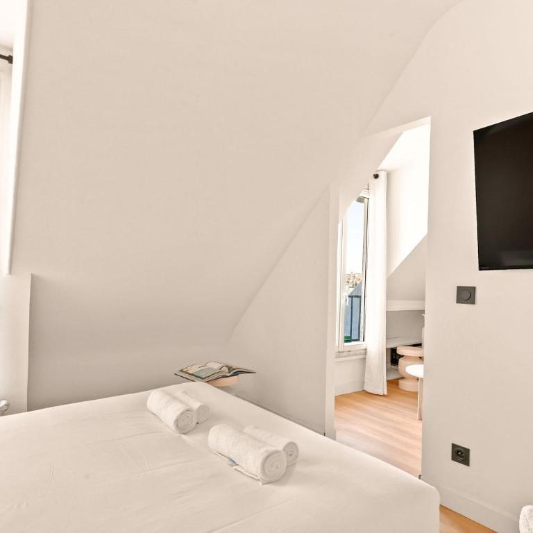 Luxe sous les toits vue Tour Eiffel - 1BDR-4P - Appartement - 10