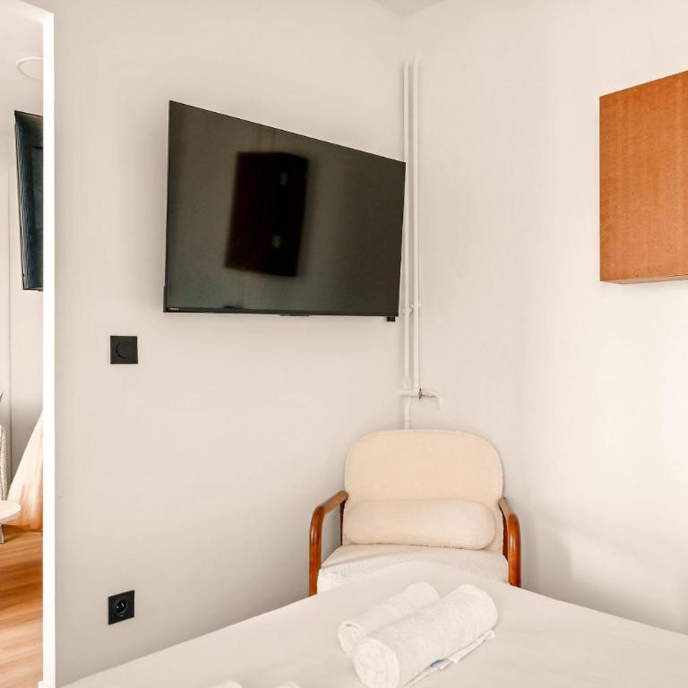 Luxe sous les toits vue Tour Eiffel - 1BDR-4P - Appartement - 11