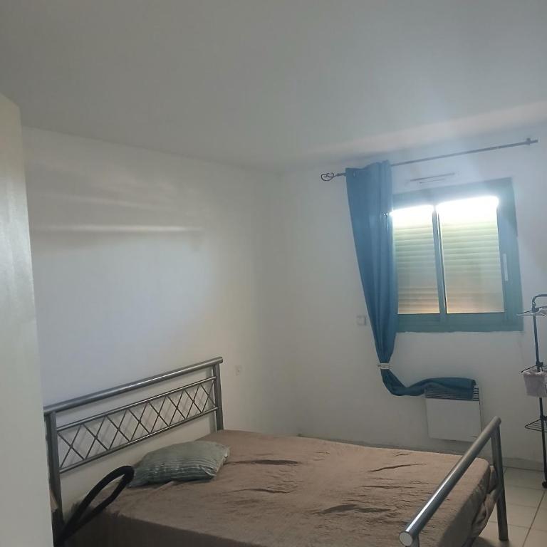 appartement proche des plages de canet tout confort res securisée parking - Apartment mit 2 Schlafzimmern - 5