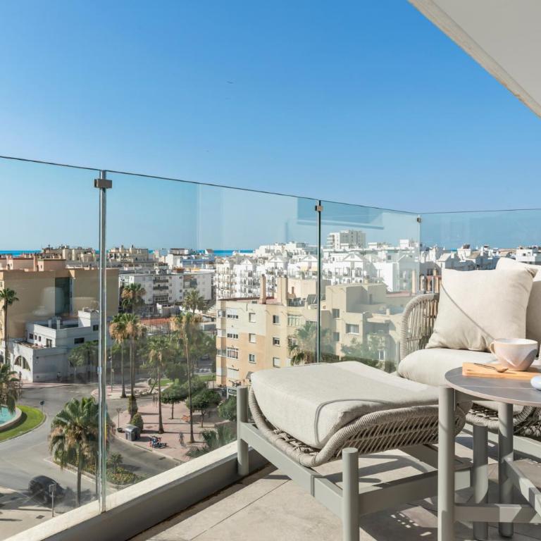 Pixel Penthouse - Two-Bedroom Apartment with Balcony - 25