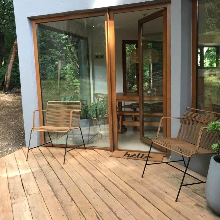 Refugio tranquilo en el bosque cerca del lago - One-Bedroom House - 5