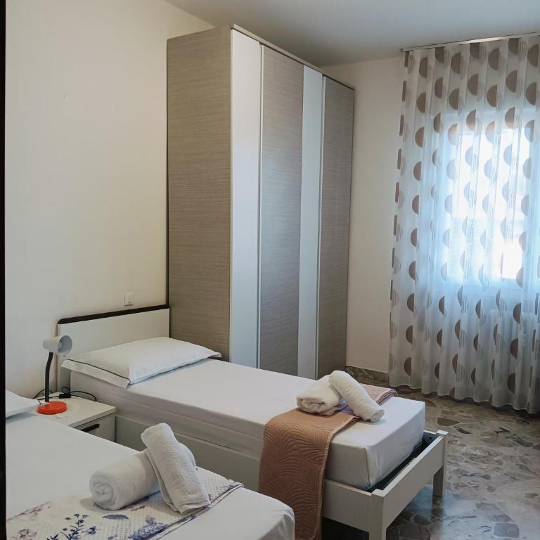 Aaron Guest House - Superior Apartment mit Balkon - 1