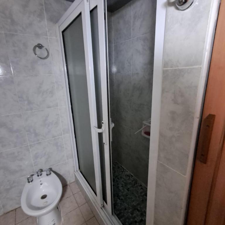 Family House with Comfort and Excellent Layout - Two-Bedroom House - 7