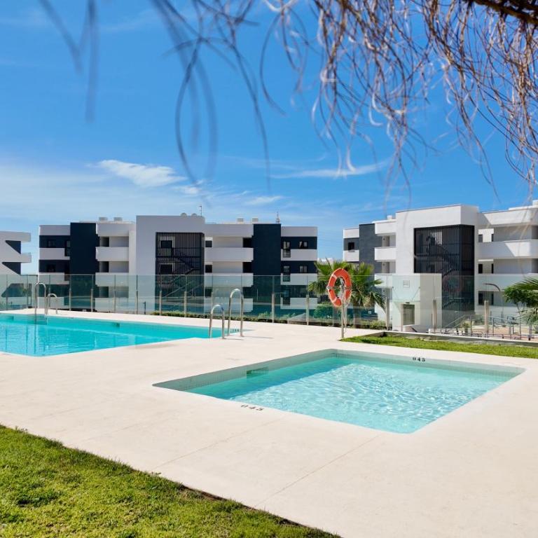 Mara's Apartments Higuerón West - Nordic Style - Sunny Terrace - 3 Community Pools - Apartment mit 2 Schlafzimmern - 10