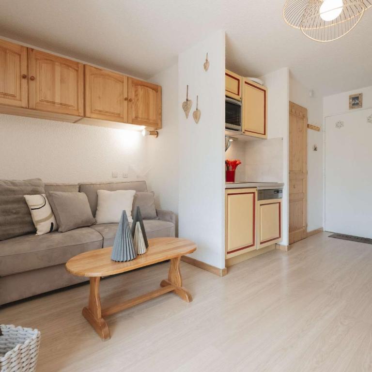 Appart rénové 4 pers. style montagne moderne, skis aux pieds, proche commerces - Appartement 1 Chambre - 2